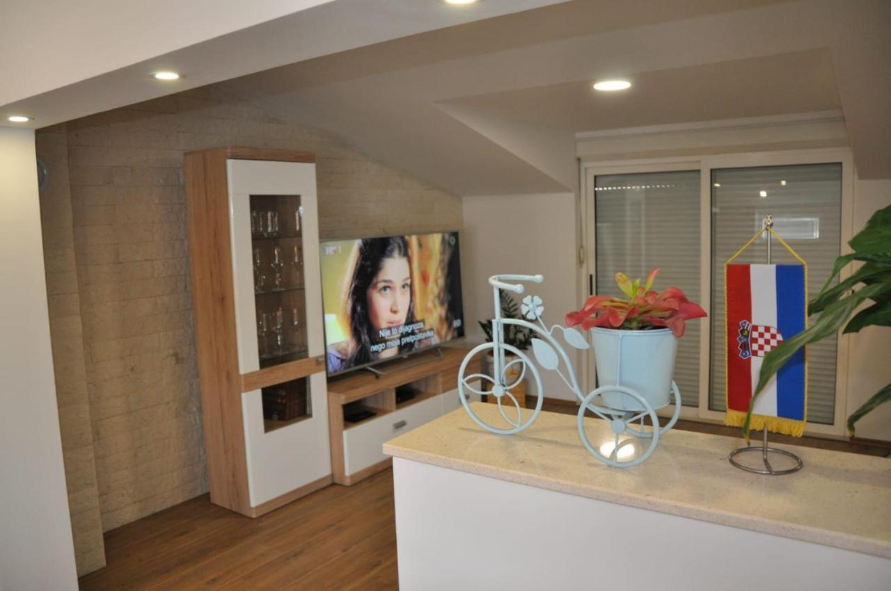 Apartman Doni สปลิท ภายนอก รูปภาพ